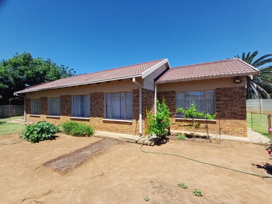 3 Bedroom Property for Sale in Meiringspark Ext 4 North West